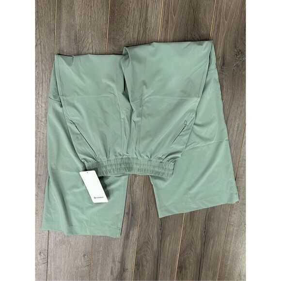 Lululemon Swift Mid-Rise Wide-Leg Pant - Picture 3 of 5